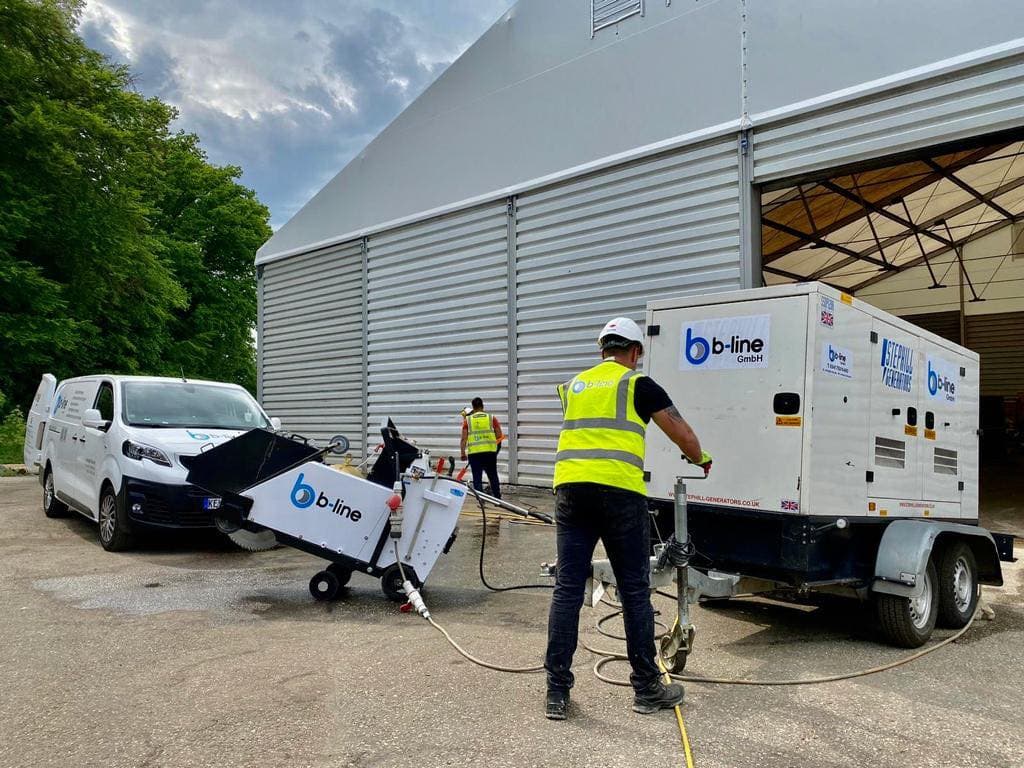 b-line Mitarbeiter im Einsatz